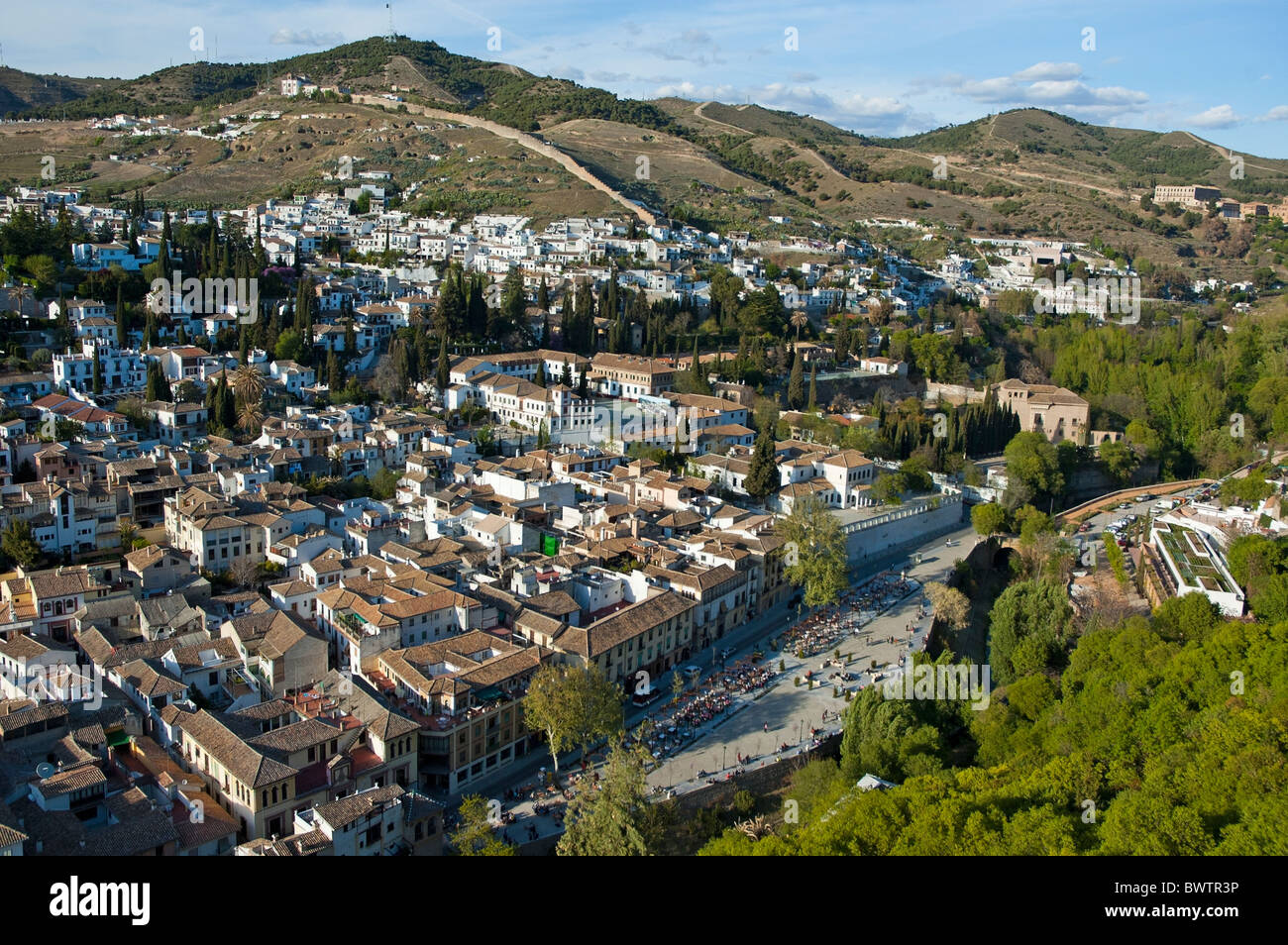 Paesaggio di Albayzin distretto della città di Granada, Andalusia. Foto Stock