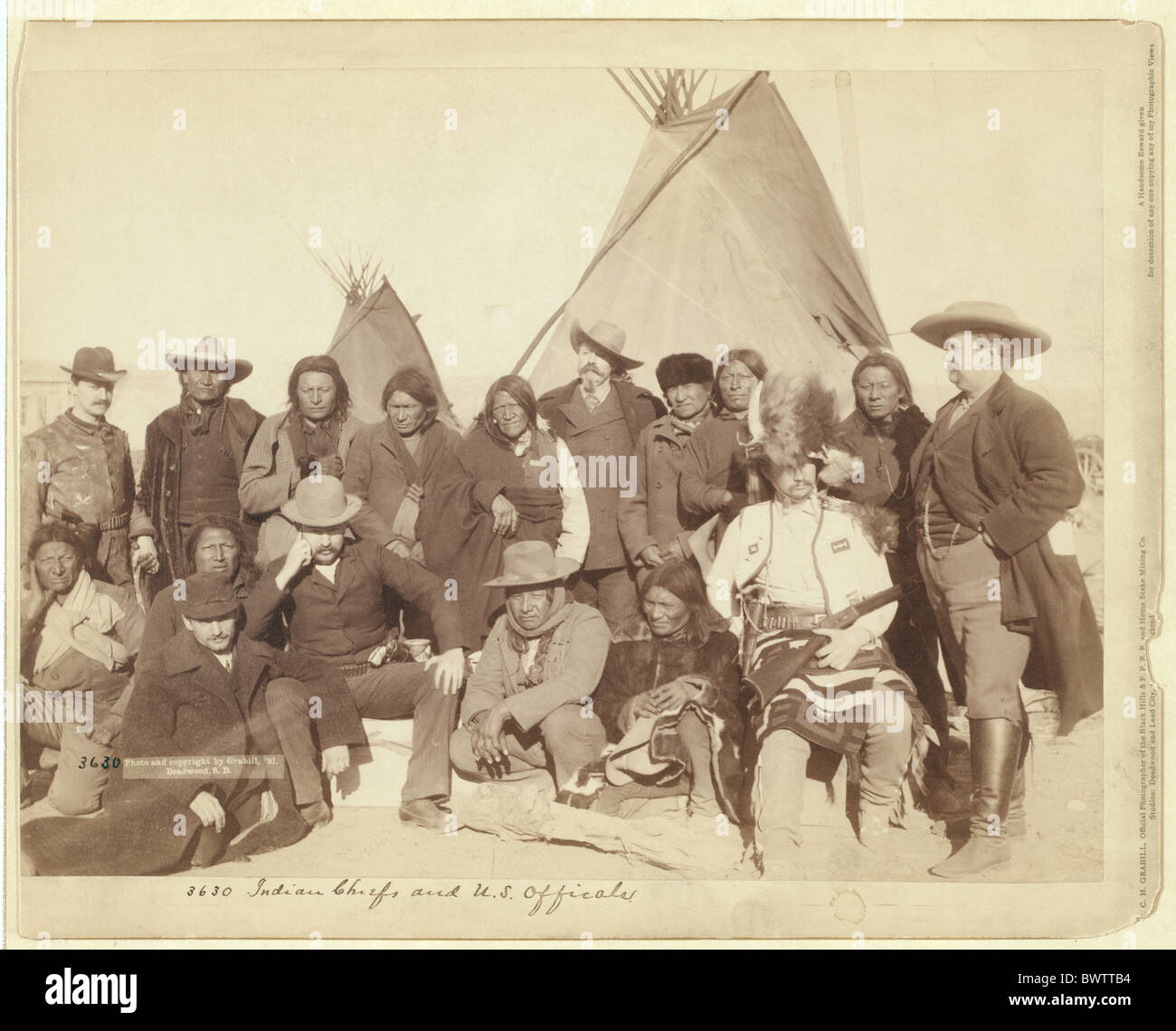 Indiani indiano esercito Camp John Grabill ca 1890 Pine Ridge nel Sud Dakota guerra Giovanni Grabill ca. 1890 wild west Onu Foto Stock