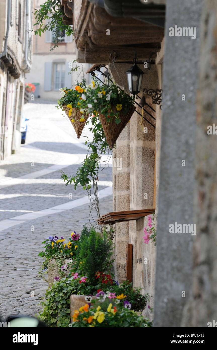 Le strade del quartiere antico di Parthenay Foto Stock