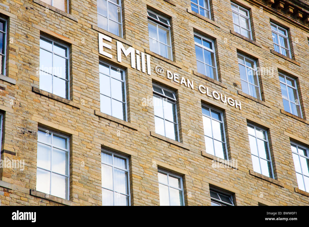 E Mulino a Dean Clough Halifax West Yorkshire Inghilterra Foto Stock