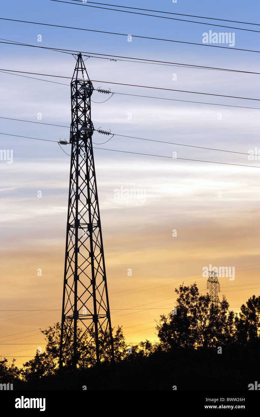 Per media e alta tensione strutture di elettricità Foto Stock