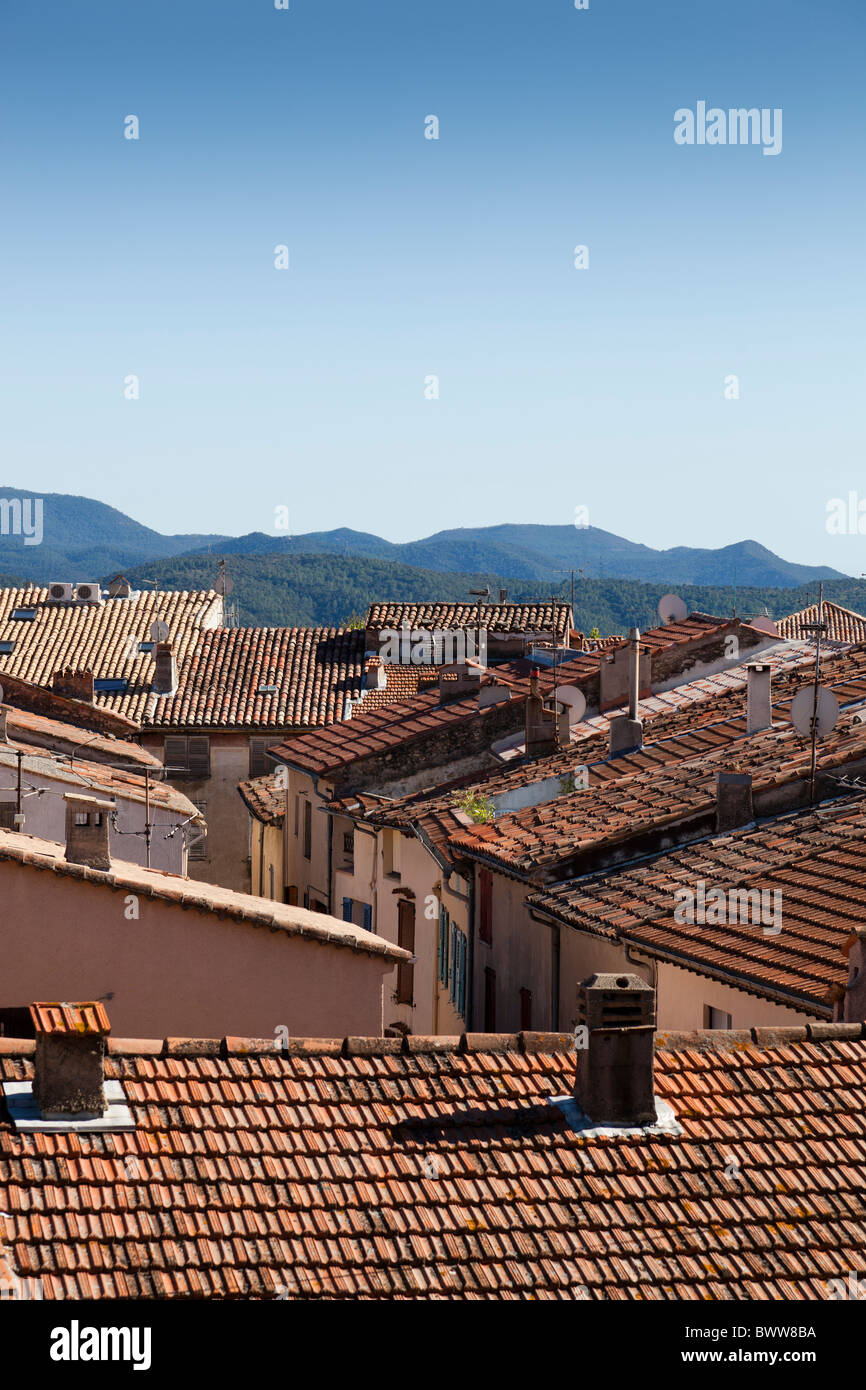 Piastrelle di terracotta tetti, Montauroux, Var, Provence-Alpes-Côte d'Azur, in Francia. Foto Stock