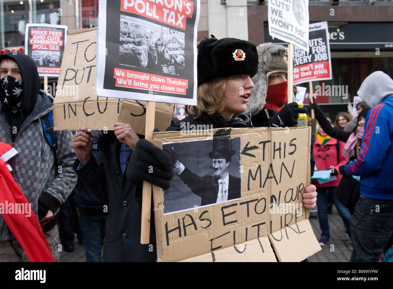 Protesta studentesca marzo a Birmingham per dimostrare contro il governo i tagli dei fondi per le università. Foto Stock