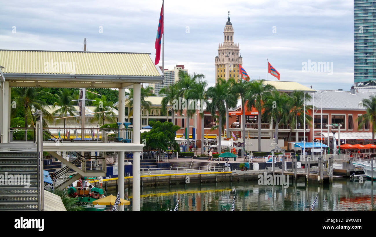 Il Bayside Marketplace in downtown Miami; Florida;USA;l'America del Nord Foto Stock
