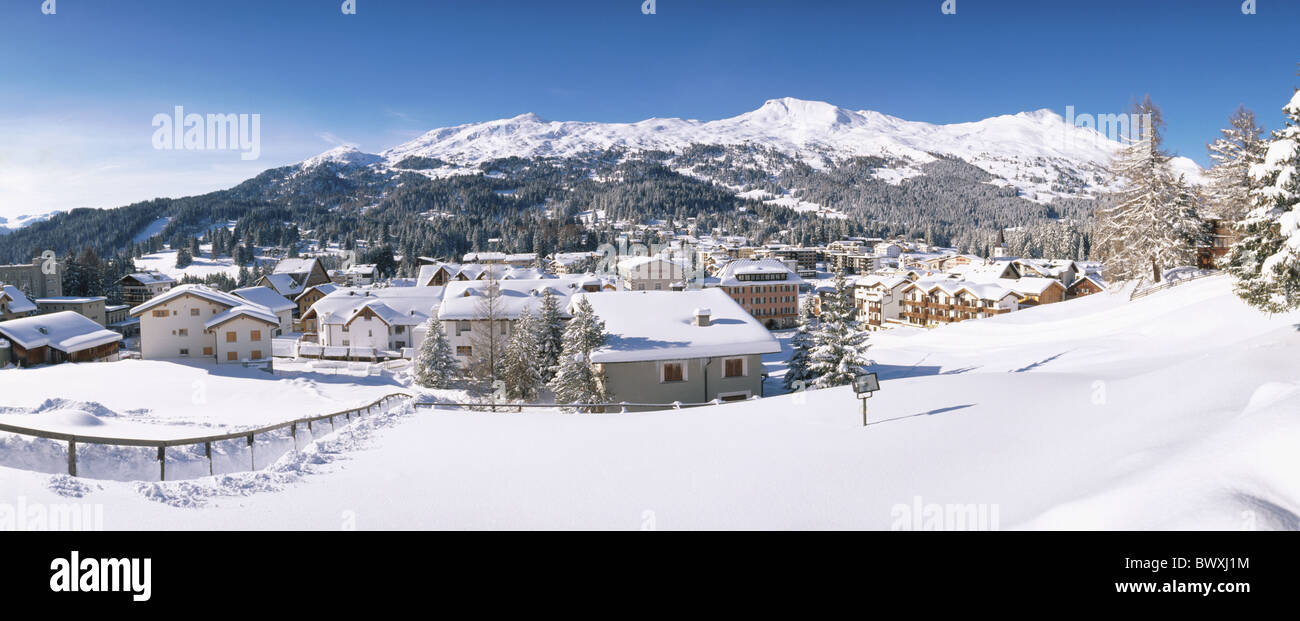 Vista montagne formato orizzontale village Grigioni Grigioni Svizzera Europa Lenzerheide coperte di neve sn Foto Stock