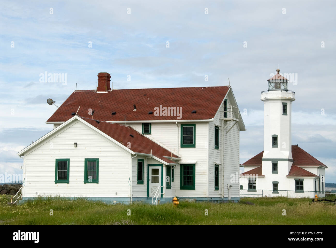 Punto Wilson Faro di Port Townsend Washington a Fort Worden State Park, Stati Uniti d'America. Foto Stock