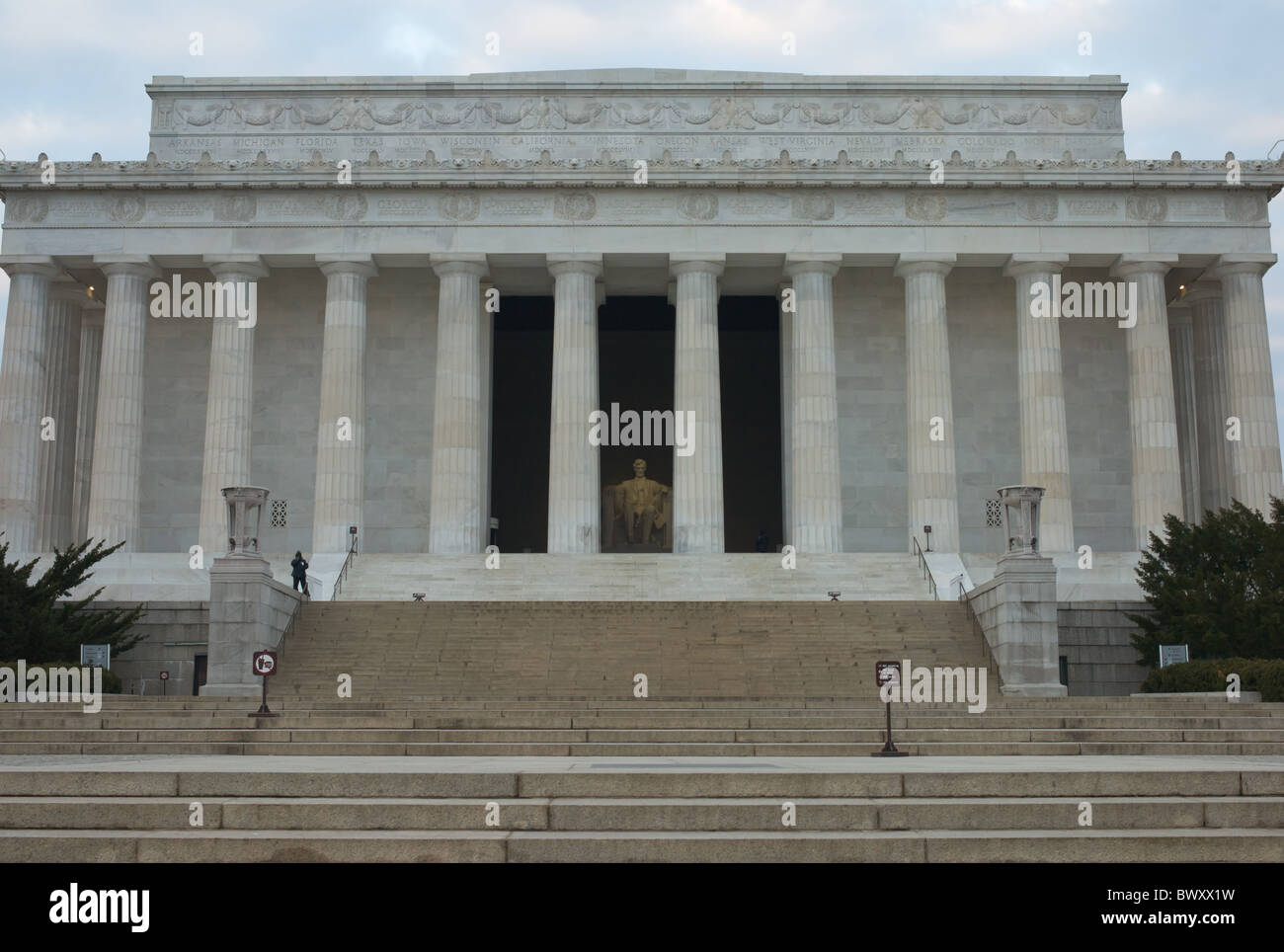 Un inizio di mattina vista del Lincoln Memorial a Washington, DC. Foto Stock