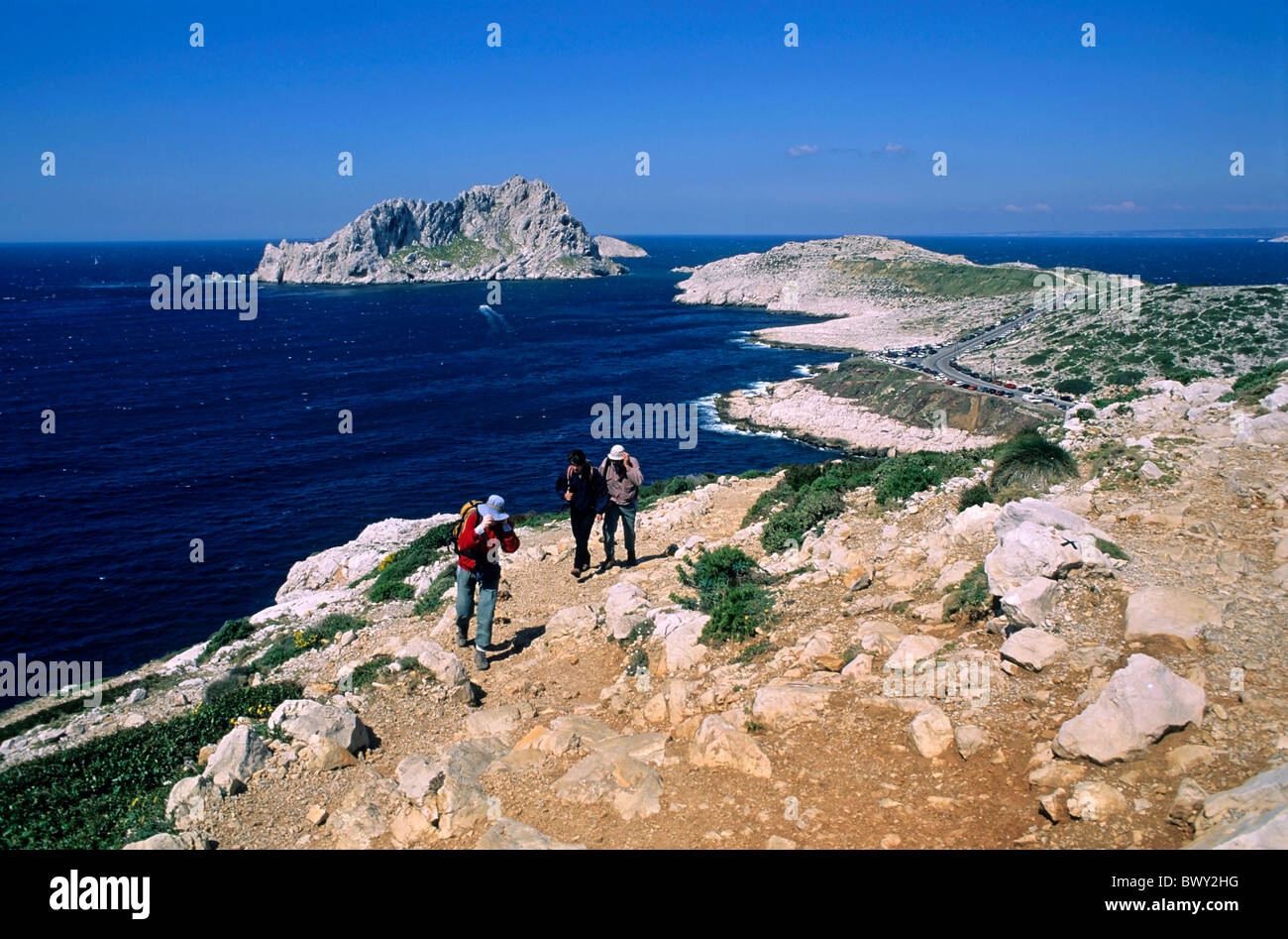 Vista di Maire Island e Cape Croisette da Callelongue, Marsiglia, Francia. Foto Stock