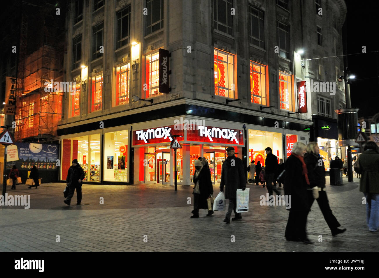 TK Maxx store in Church Street, Liverpool di notte Foto Stock