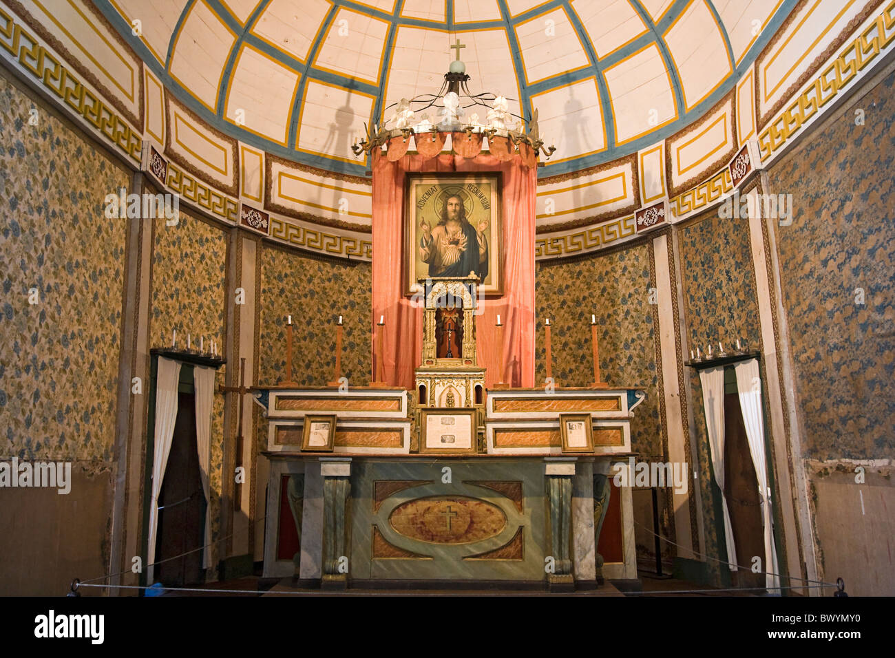 All interno della chiesa del restaurato la Vecchia Missione, alla Vecchia Missione del Parco Statale Di Cataldo, Idaho, Stati Uniti d'America Foto Stock