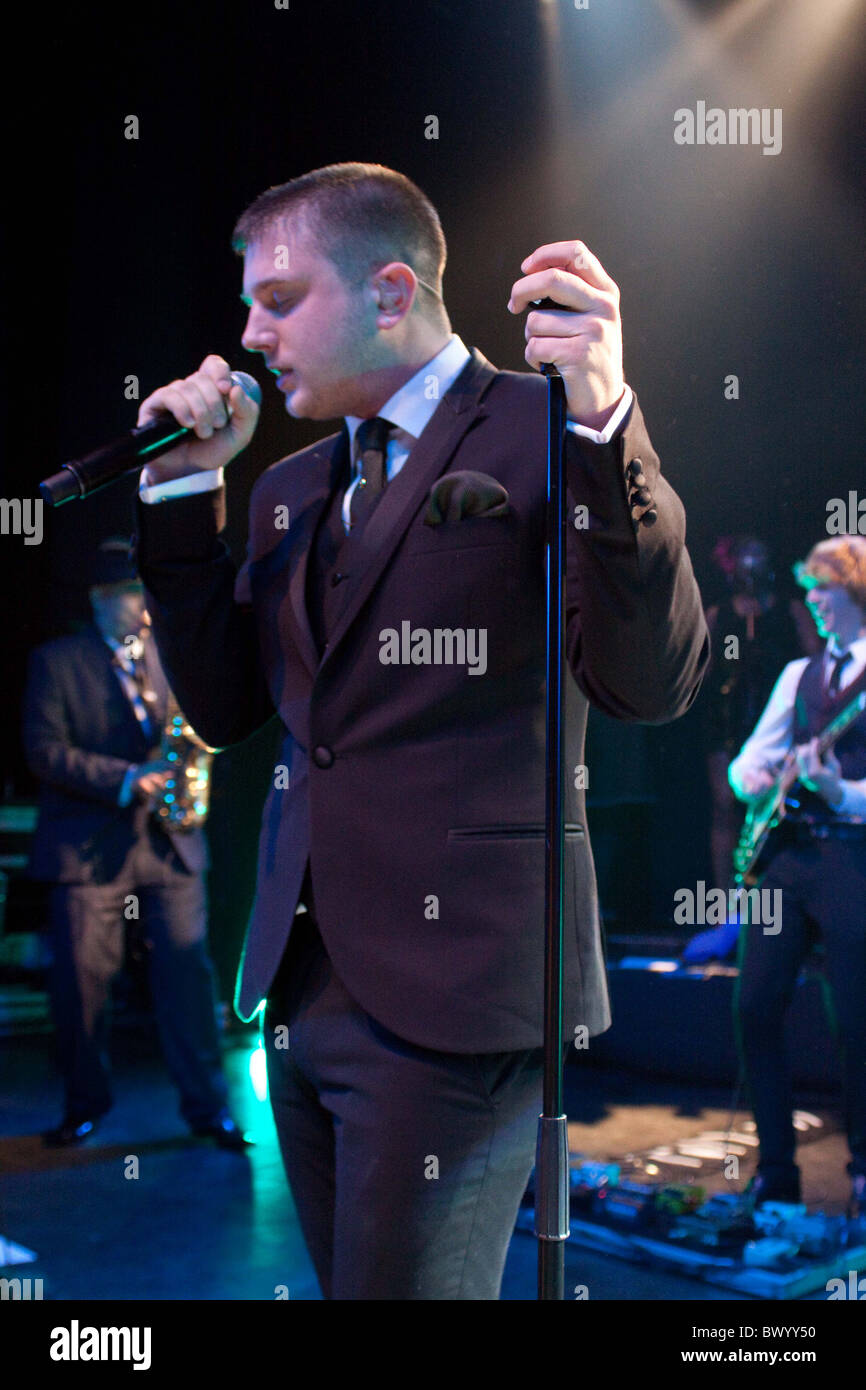 Piano B di eseguire allo Shepherds Bush Empire, Londra Foto Stock