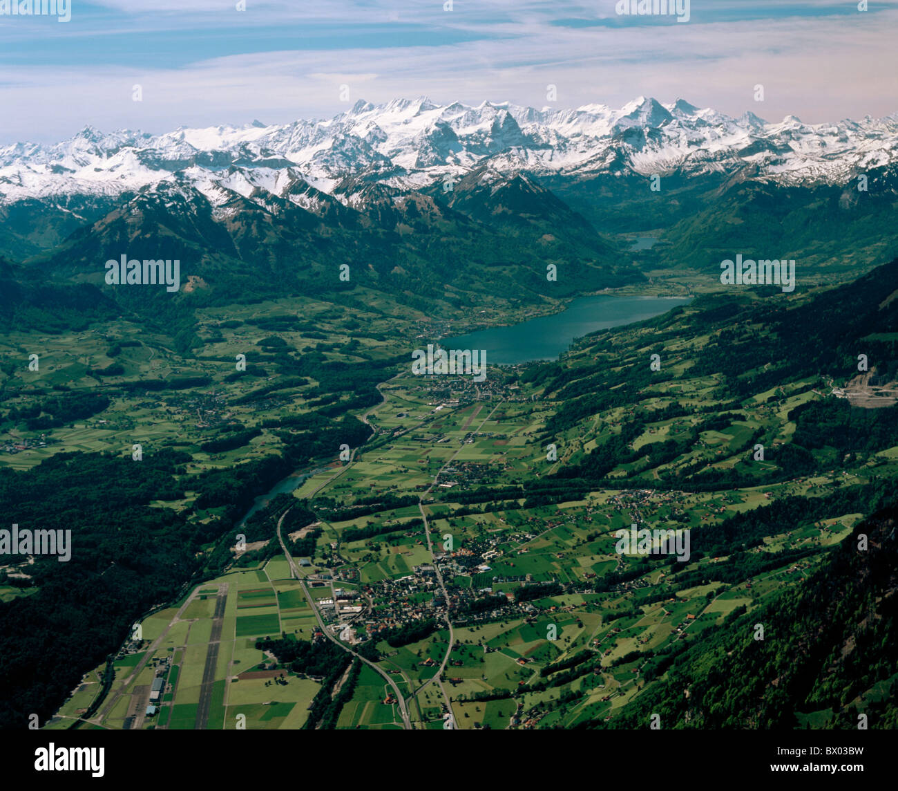Panorama alpino foto aerea vista aerea scenario di Obvaldo Svizzera centrale Lago di Sarnen Svizzera Europa Foto Stock
