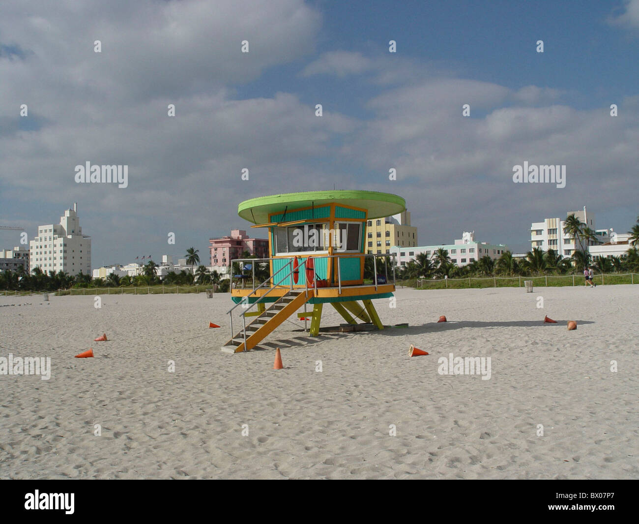 Spiaggia vacanze Florida tempo di ricambio Guard casa piccola vita Lifeguard Miami Beach lifeguard rescue Foto Stock