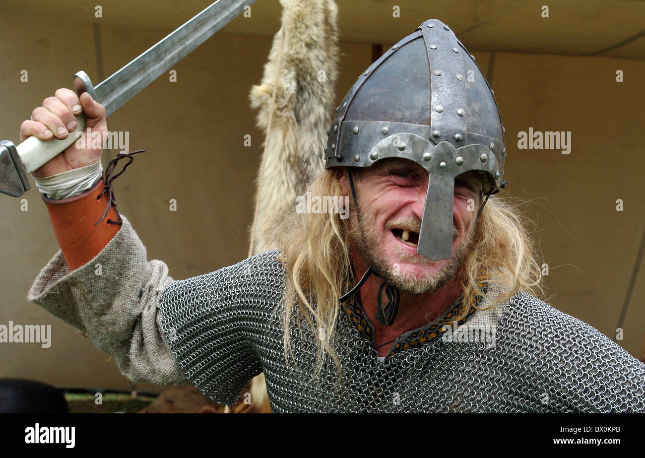Parrucca BARBA PIENA BARBA CARNEVALE VICHINGHI Viking Berserker Parrucca BARBA PIENA BARBA CARNEVALE VICHINGHI Viking Berserker