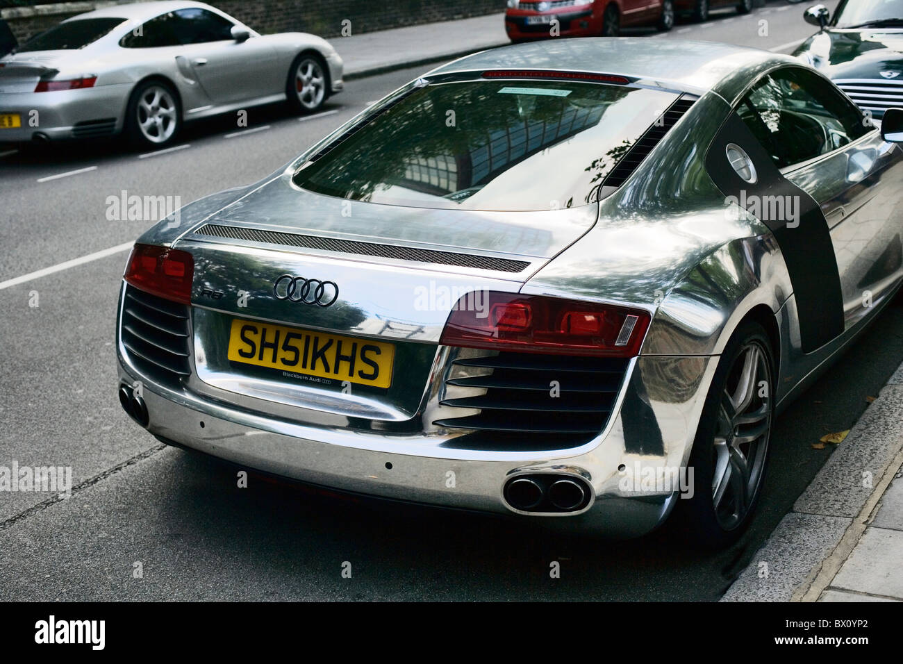 Audi R8 con numero personalizzato piastre, Paddington Street, Londra, Inghilterra, Regno Unito, Europa Foto Stock