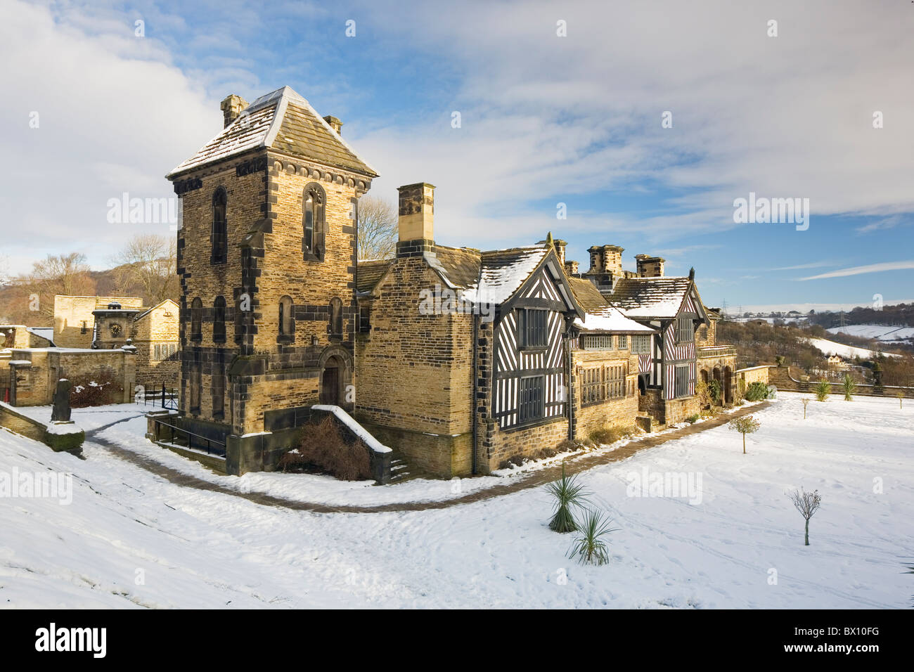 Shibden Hall, edificio Tudor con facciata con travi di legno. Home del Lister famiglia per 300 anni Halifax West Yorkshire R.U. Foto Stock