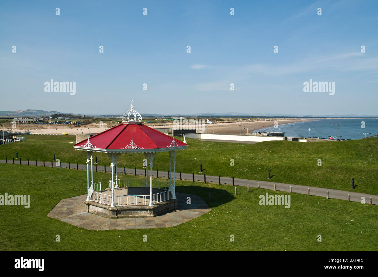 dh il punteggio ST ANDREWS Fife Bandstand sulla partitura st andrews bay scozia fifeshire tradizionale costa marittima Foto Stock