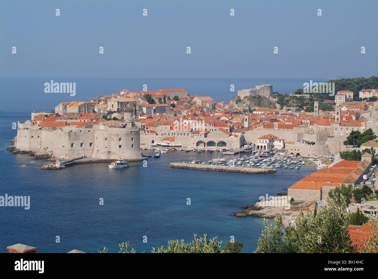 Panoramica di Dubrovnik Città Vecchia Europa Croazia mare adriatico patrimonio culturale mondiale dell UNESCO Foto Stock