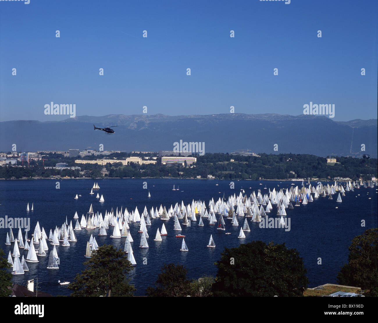 Barche acquatici Bol d'or sul Lago di Ginevra lago di Ginevra Lac Leman regata vele vela nave sport Svizzera Eur Foto Stock