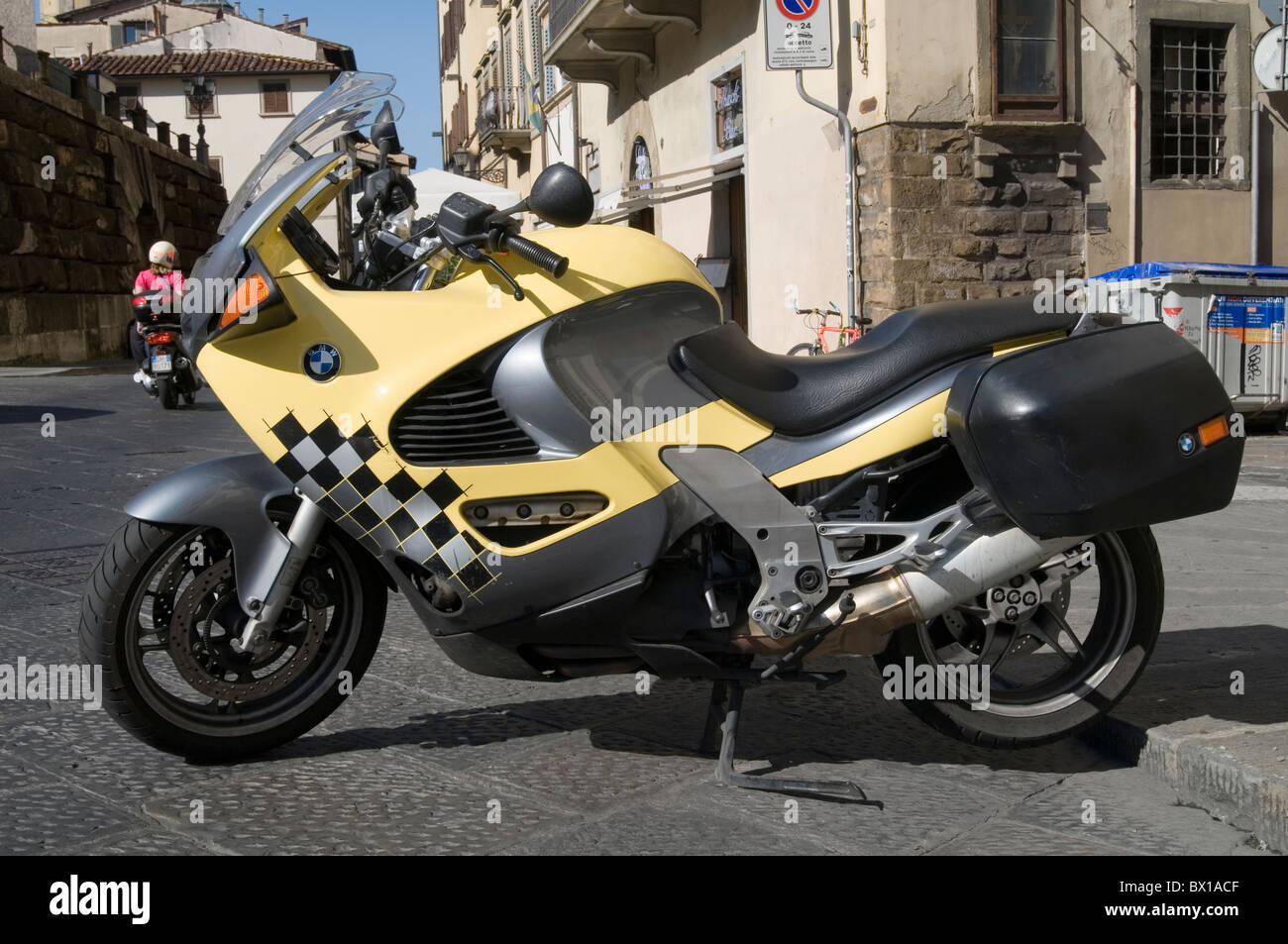Bmw moto moto moto ciclo cicli di moto sportive ad alte prestazioni del  marchio tedesco Foto stock - Alamy