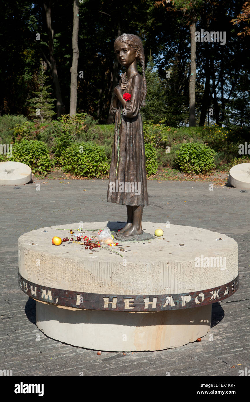 Monumento alle vittime Holodomor del 1932-1933 carestia in Kiev, Ucraina Foto Stock