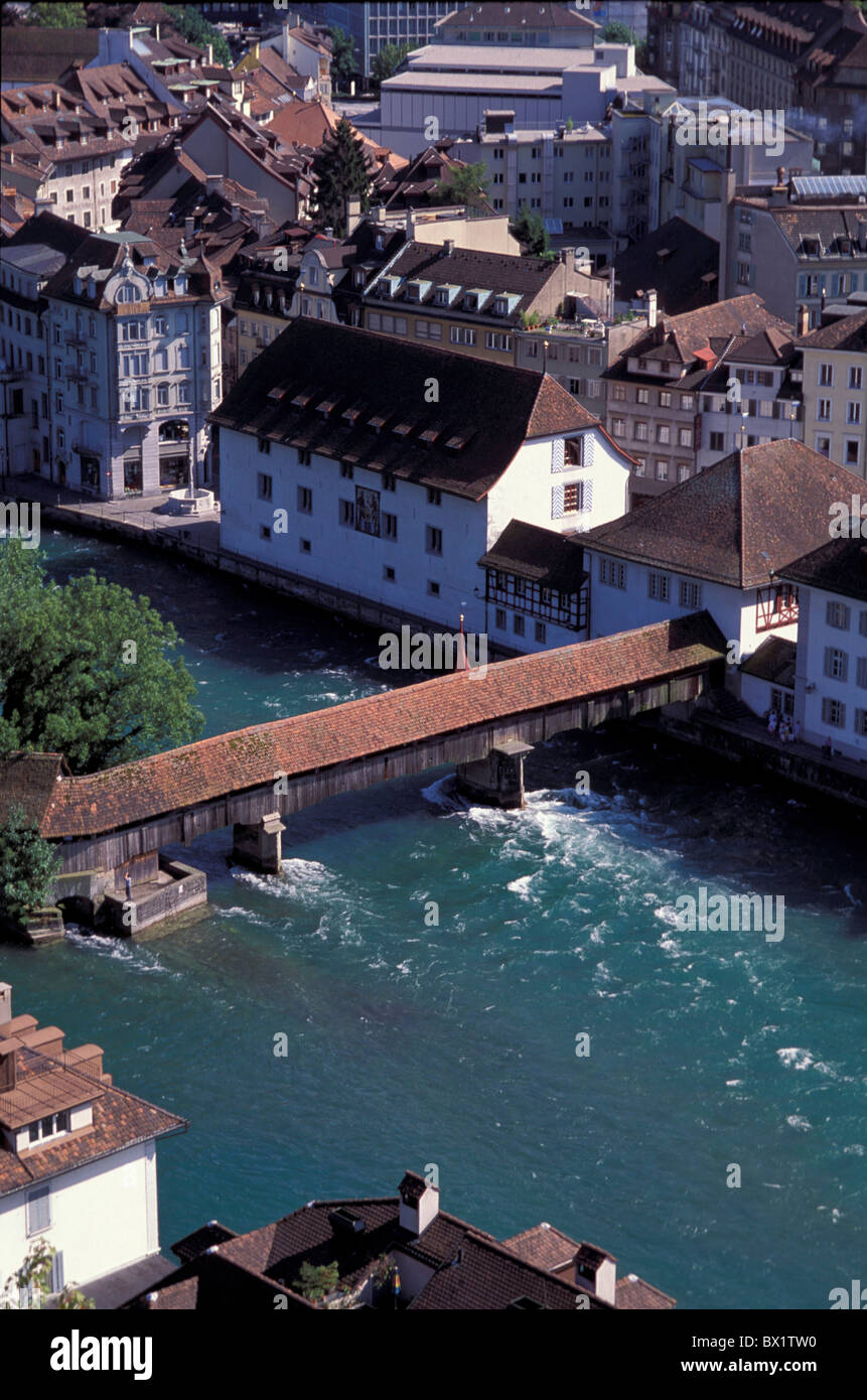 Bridge Svizzera centrale Europa città vecchia di Lucerna panoramica della città di Fiume Reuss Spreuerbrucke Svizzera Ue Foto Stock