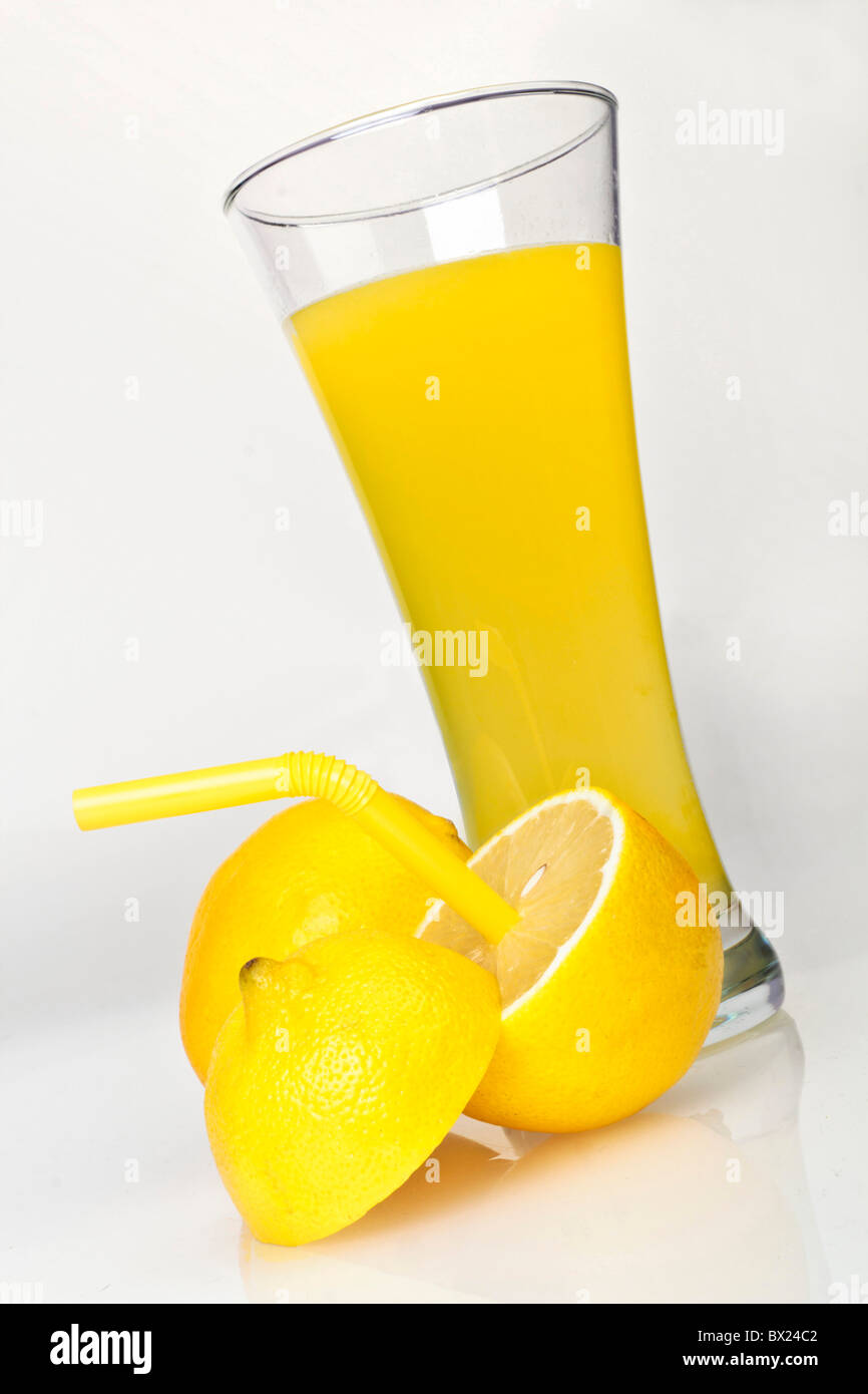 limone e succo Foto Stock