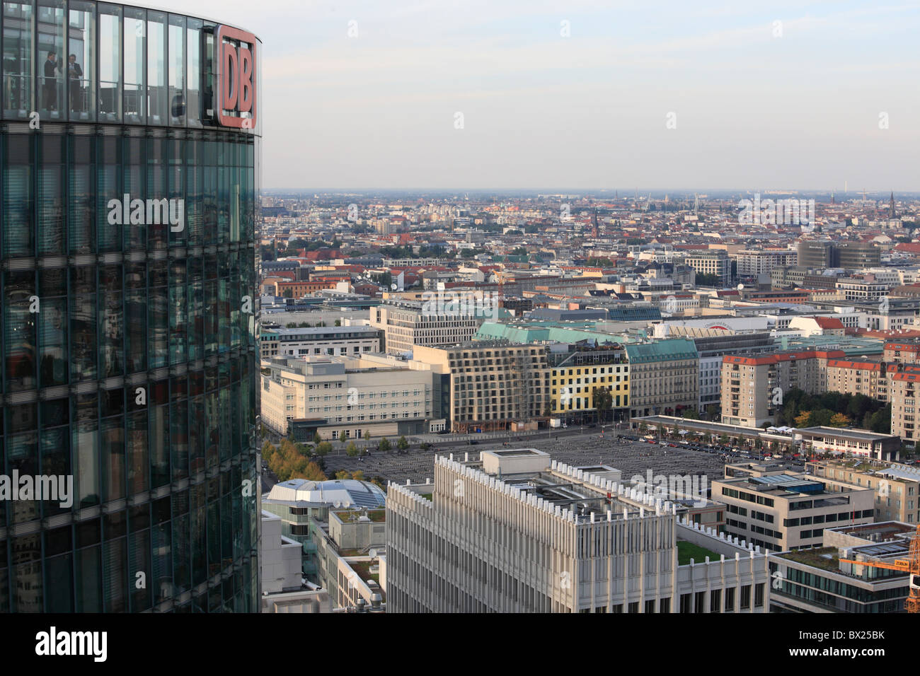 Edificio per uffici di Deutsche Bahn Tower a Berlino Foto Stock