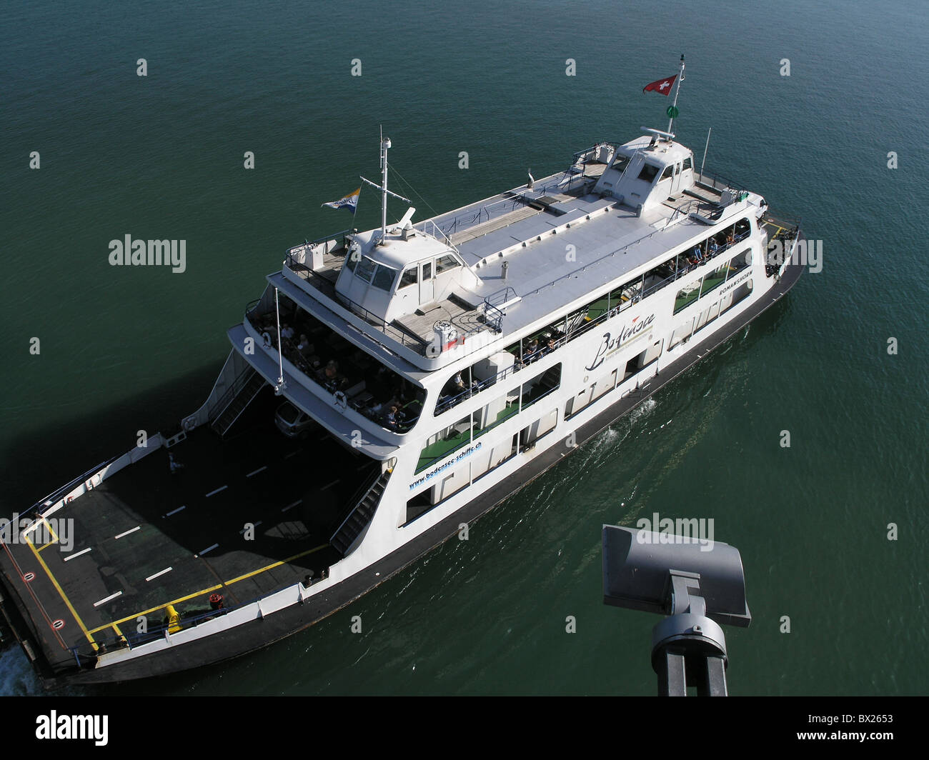 Auto Auto traghetto Ferry Boat Colore Colore Ferries traghetto traghetto Germania Europa orizzontale lago Lago di Co Foto Stock