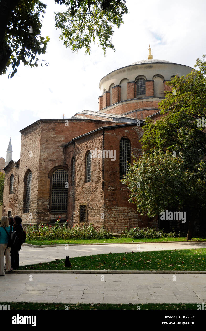Hagia Irene o Hagia Eirene, una ex chiesa ortodossa orientale situato nel cortile esterno del Palazzo Topkapi, Istanbul, Turchia Foto Stock