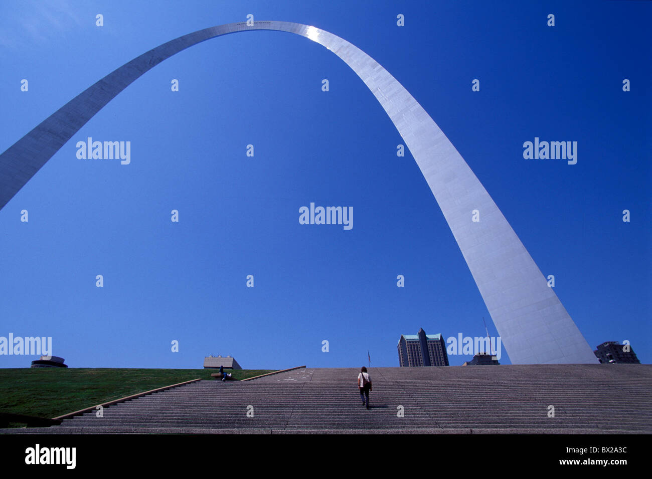 Louis Gateway Arch moderna architettura di Eero Saarinen landmark Missouri USA Stati Uniti America Foto Stock