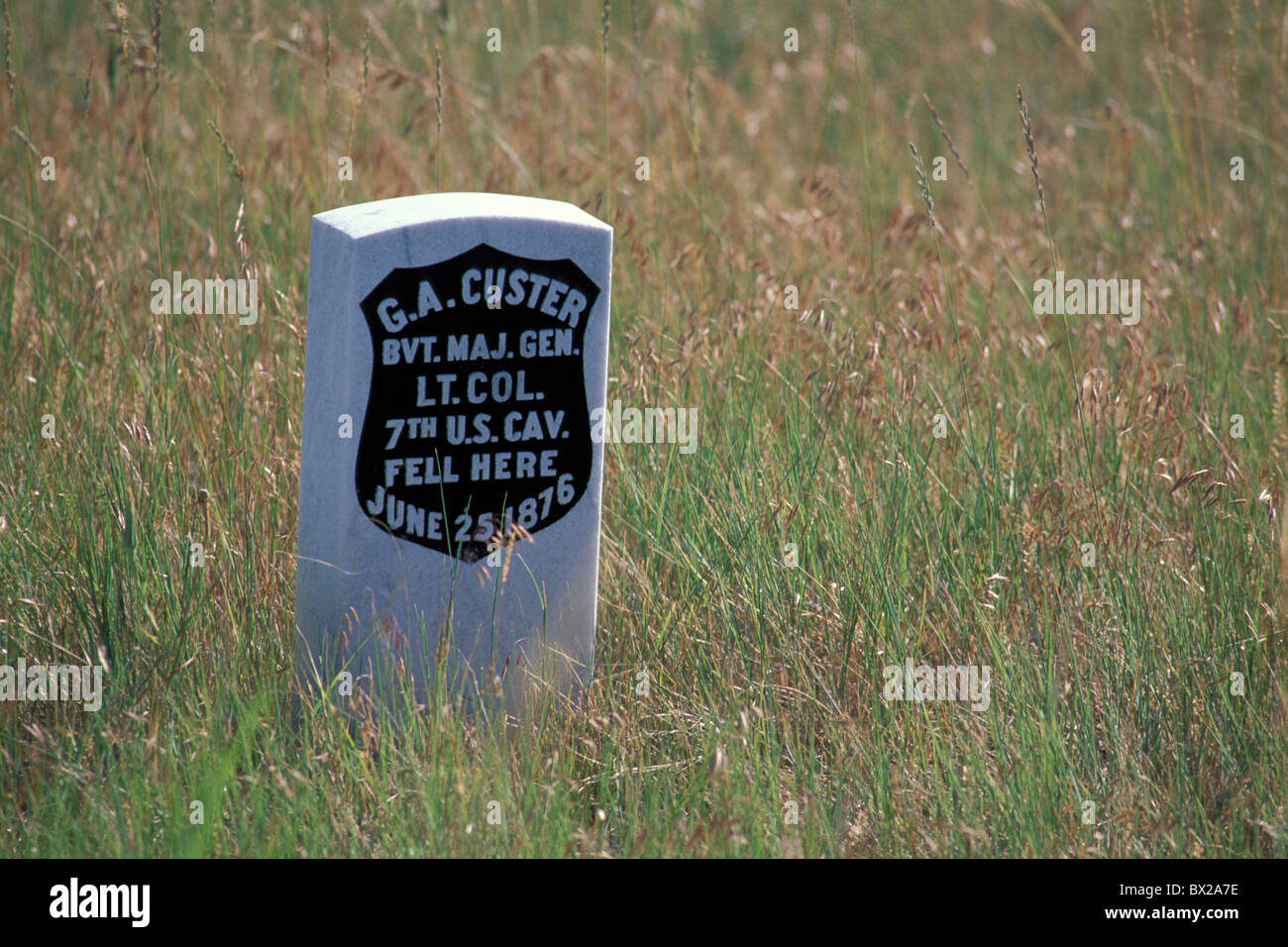 Storia indiana i nativi americani battlefield battaglia combattere monumento storico pietra tombale generale George Armstrong Custer poco Foto Stock