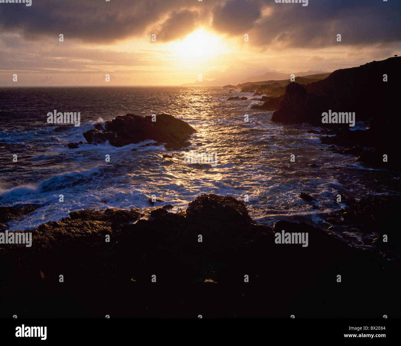 Atlantic Drive al tramonto, Achill Island Co Mayo, Irlanda Foto Stock