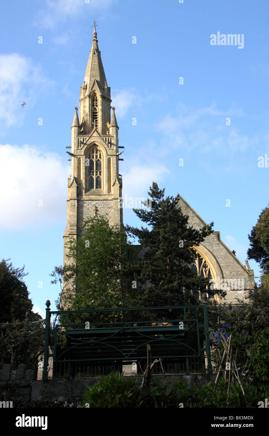 St Stephens Church, Bournemouth visto dalla parte superiore Pleasure Gardens. Foto Stock