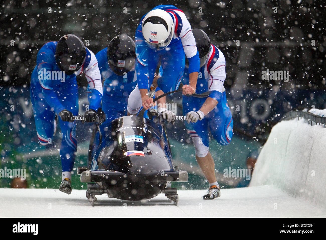 Invernali di Vancouver 2010; Mens 4-uomo Bob; Team Repubblica Ceca #25 CZE2 Foto Stock
