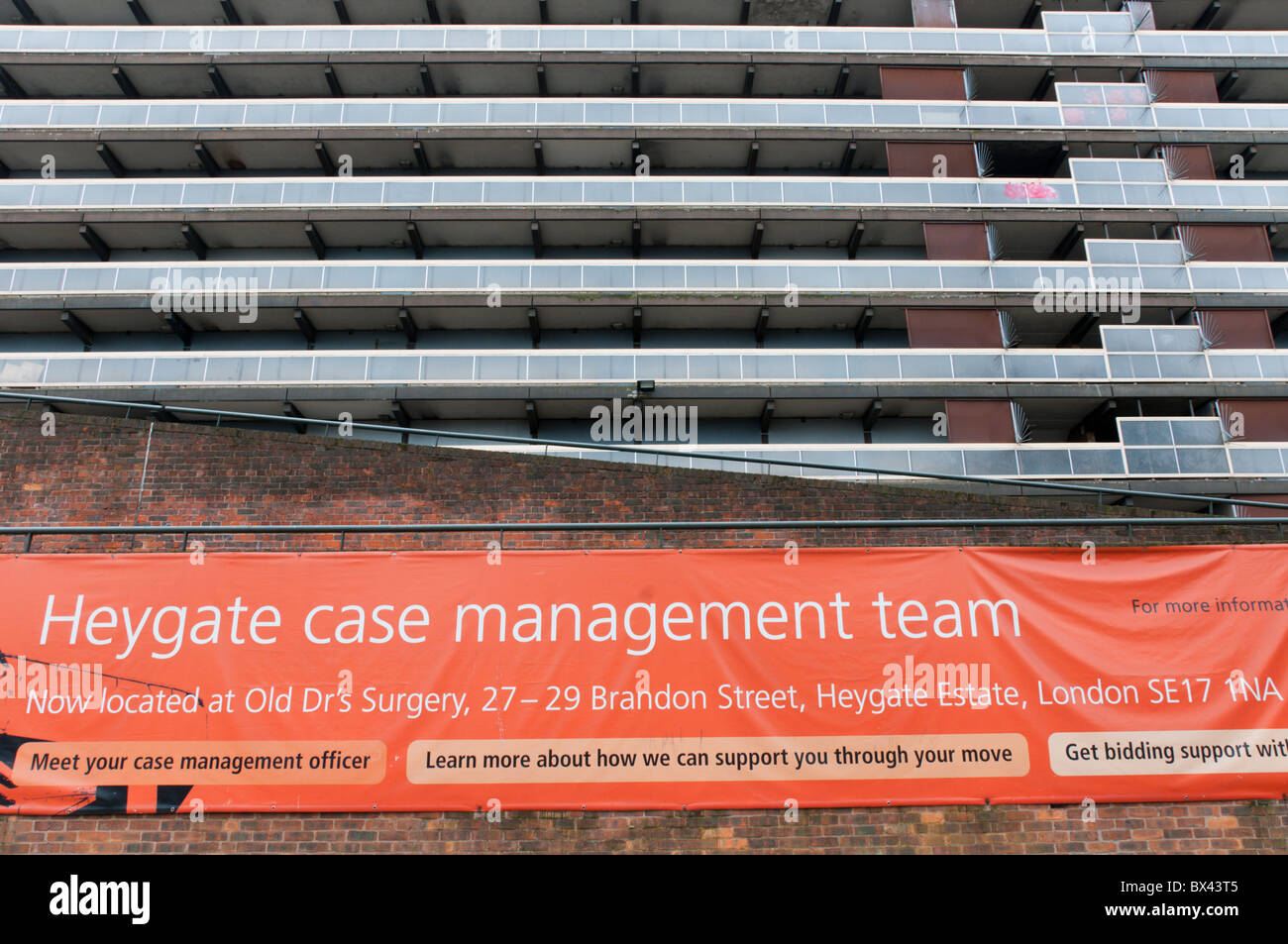 Il blocco Ashenden del Heygate Estate, Elephant and Castle, Walworth, Londra del sud Foto Stock