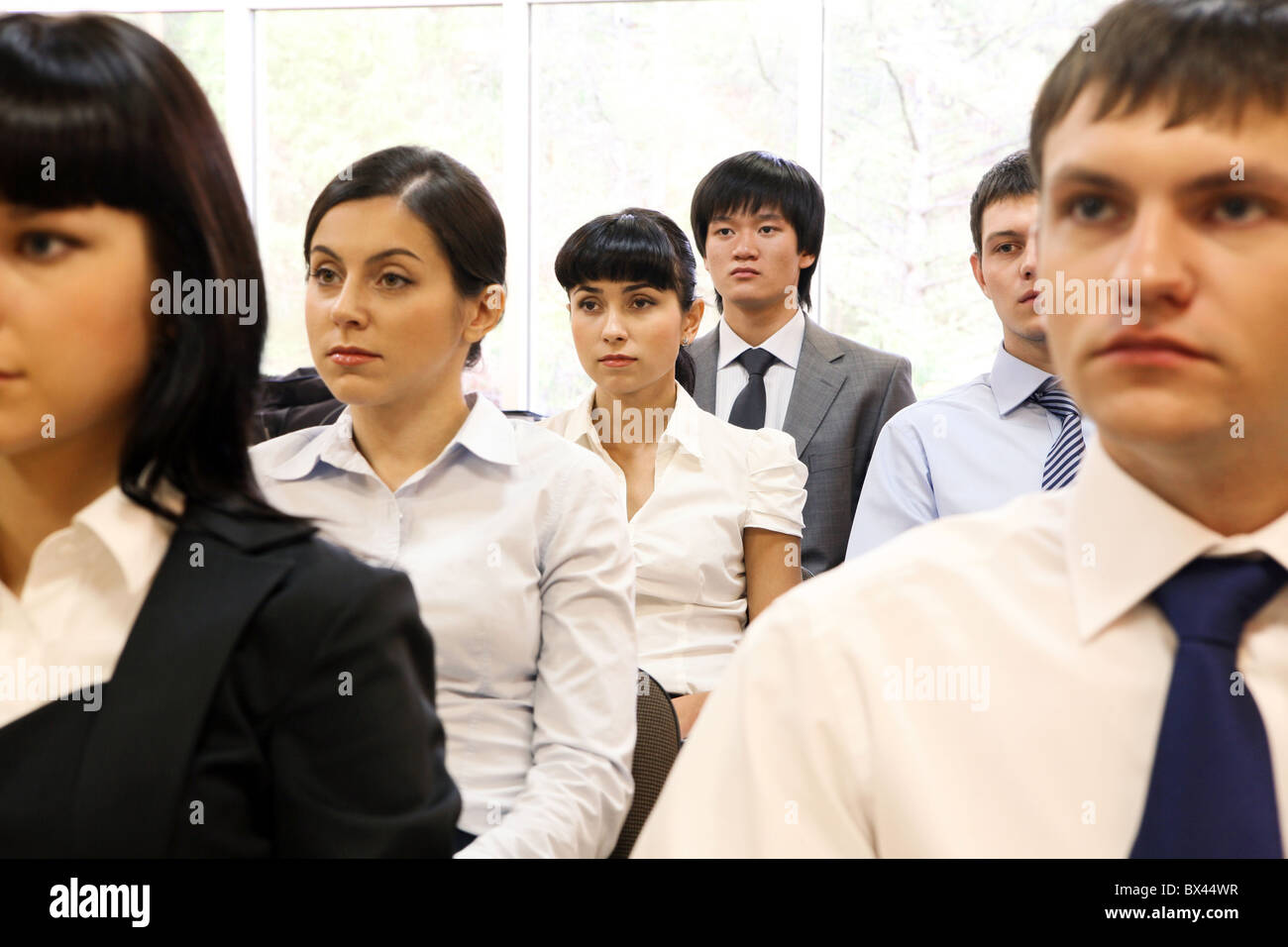 Immagine di sicuro persone che ascoltano la lezione a una conferenza Foto Stock