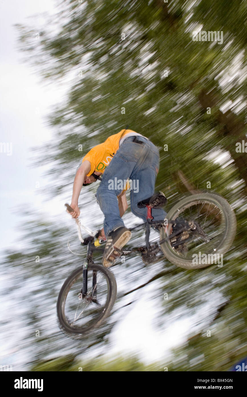 BMX Freestyle man jump bike bike bicicletta bici Sport Tempo libero azione Foto Stock
