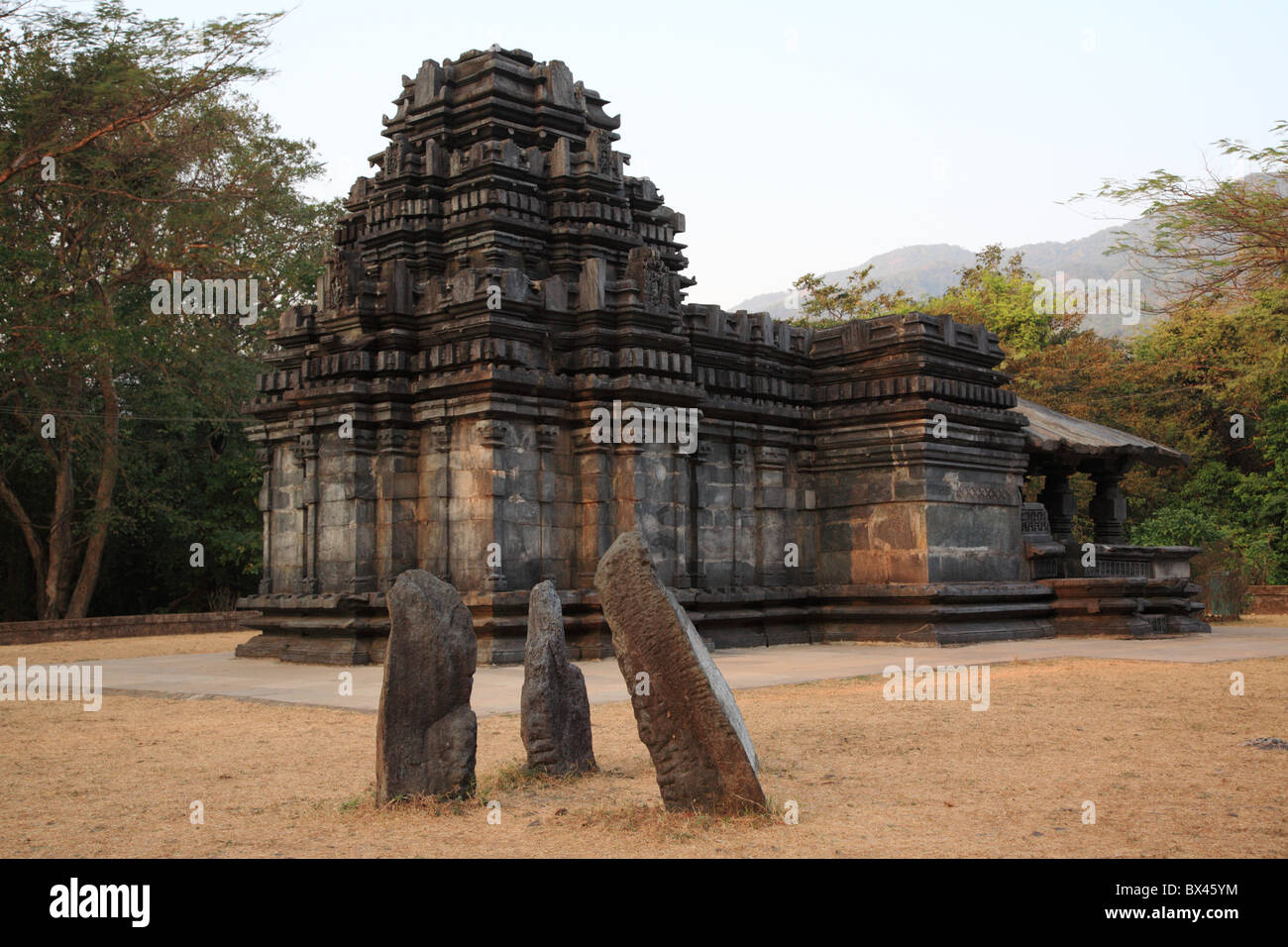Tempio di Mahadev, Tambdi Surla, Goa, India Foto Stock