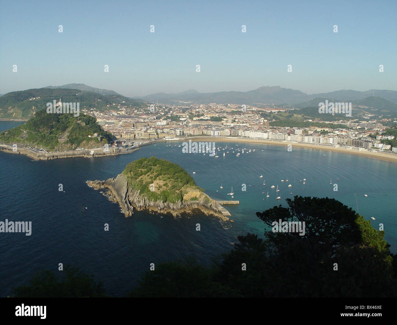 San Sebastian panoramica città di mare della costa atlantica EUROPA SPAGNA Province Basche Gipuzkoa Foto Stock