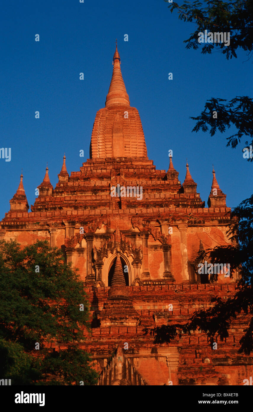 Pagoda shwesanda Bagan pagana del mondo dell'UNESCO patrimonio culturale Myanmar Birmania nel sud-est Asiatico Asia Foto Stock
