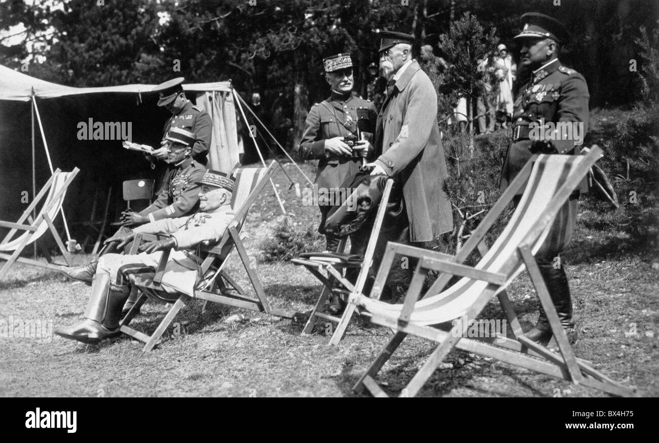 Masaryk durante le manovre militari in Levoca, Slovacchia, Nov 11, 1930. Foto Stock