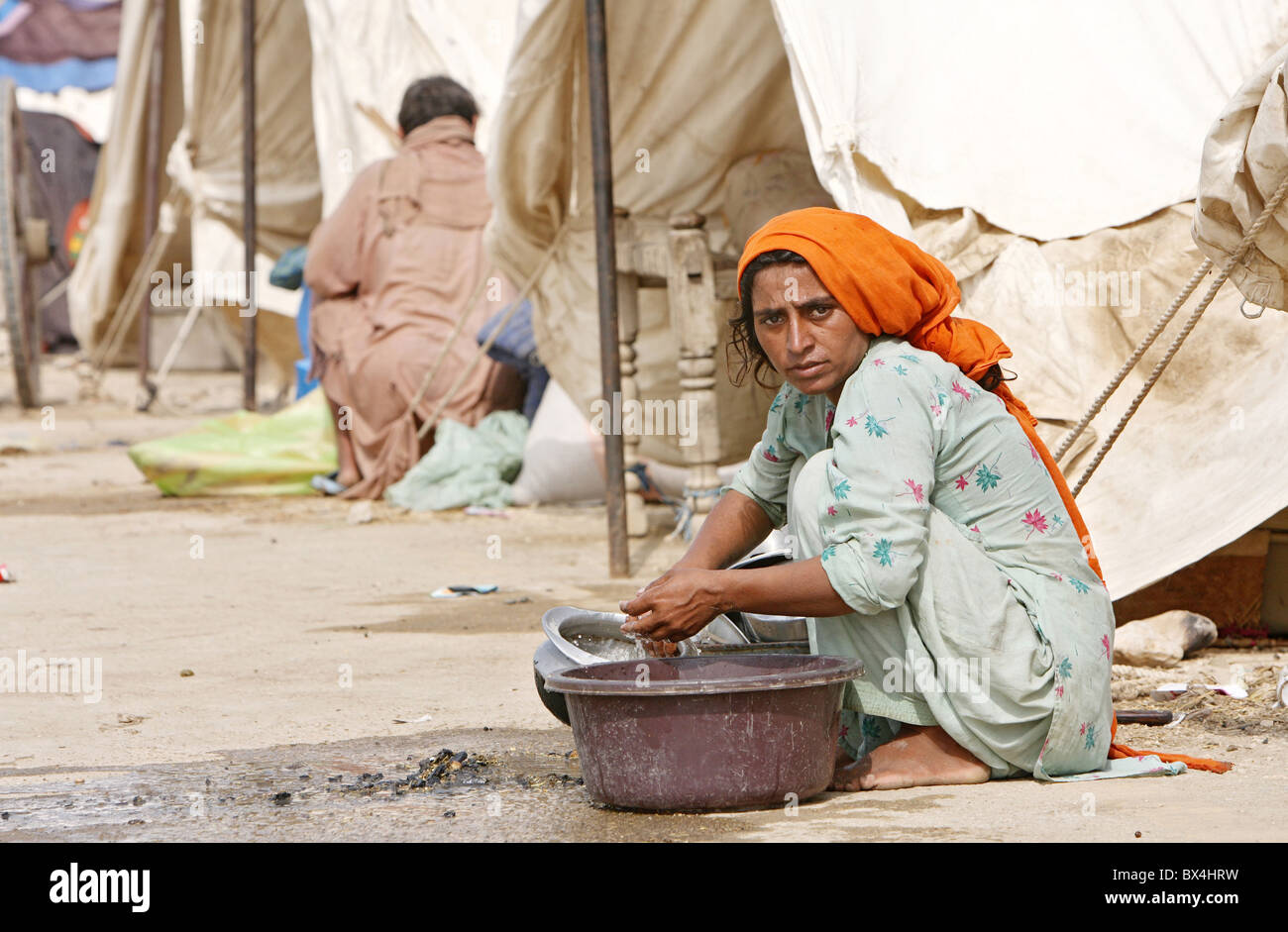 Refugee Camp per persone sfollate a causa delle inondazioni, Shadhat Kot, Pakistan Foto Stock