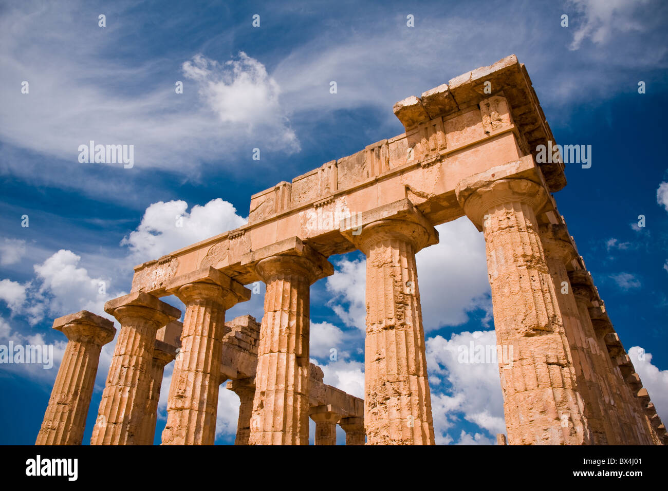 Rovine del tempio greco di Selinunte, Sicilia, Italia Foto Stock