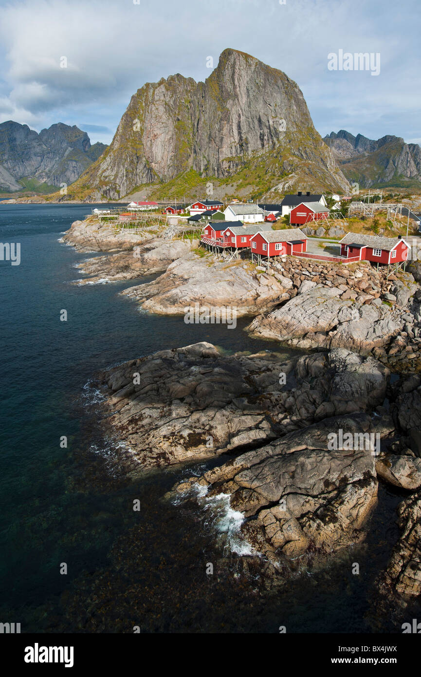 Rorbu, Fisherman's cabine, su Hamnoy vicino a Reine, Moskenes a Lofoten. Foto Stock