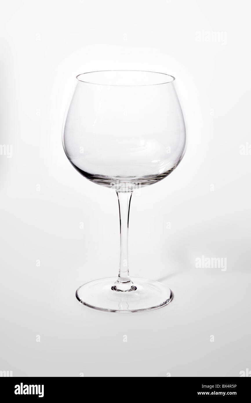 Svuotare il vino rosso bicchiere Foto Stock