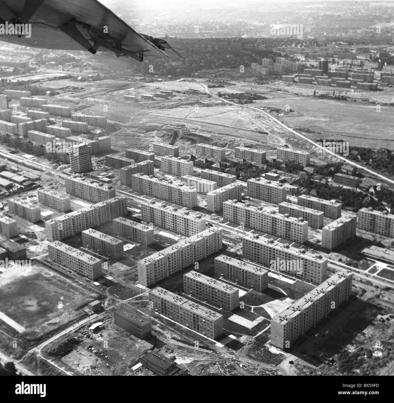 Vista aerea del nuovo houising develpment in Malesice. Praga, Cecoslovacchia 1965. (CTK foto / Zdenek Havelka) Foto Stock