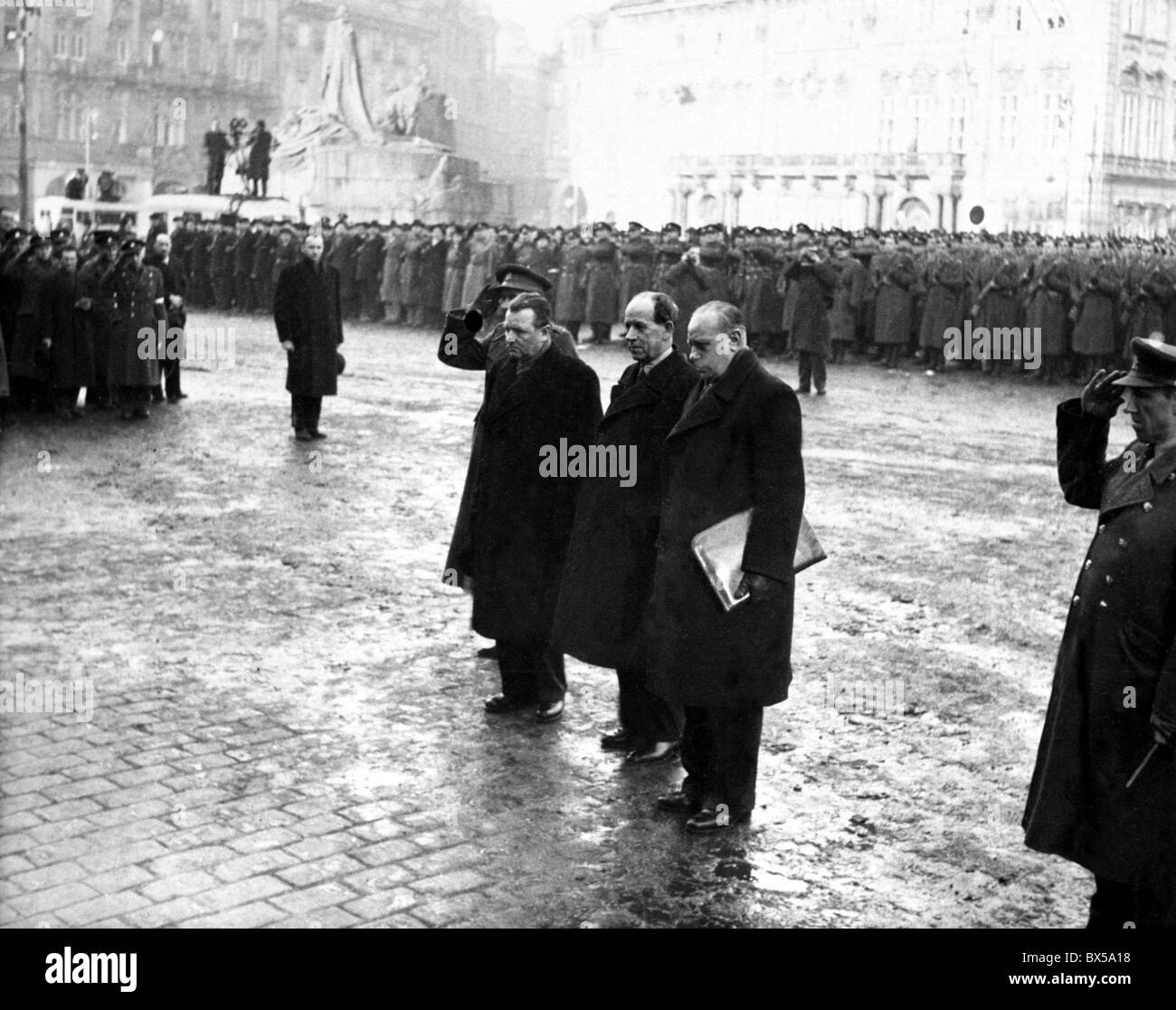 Klement Gottwald Vaclav Nosek, la gente ha milizia, Piazza della Città Vecchia Foto Stock