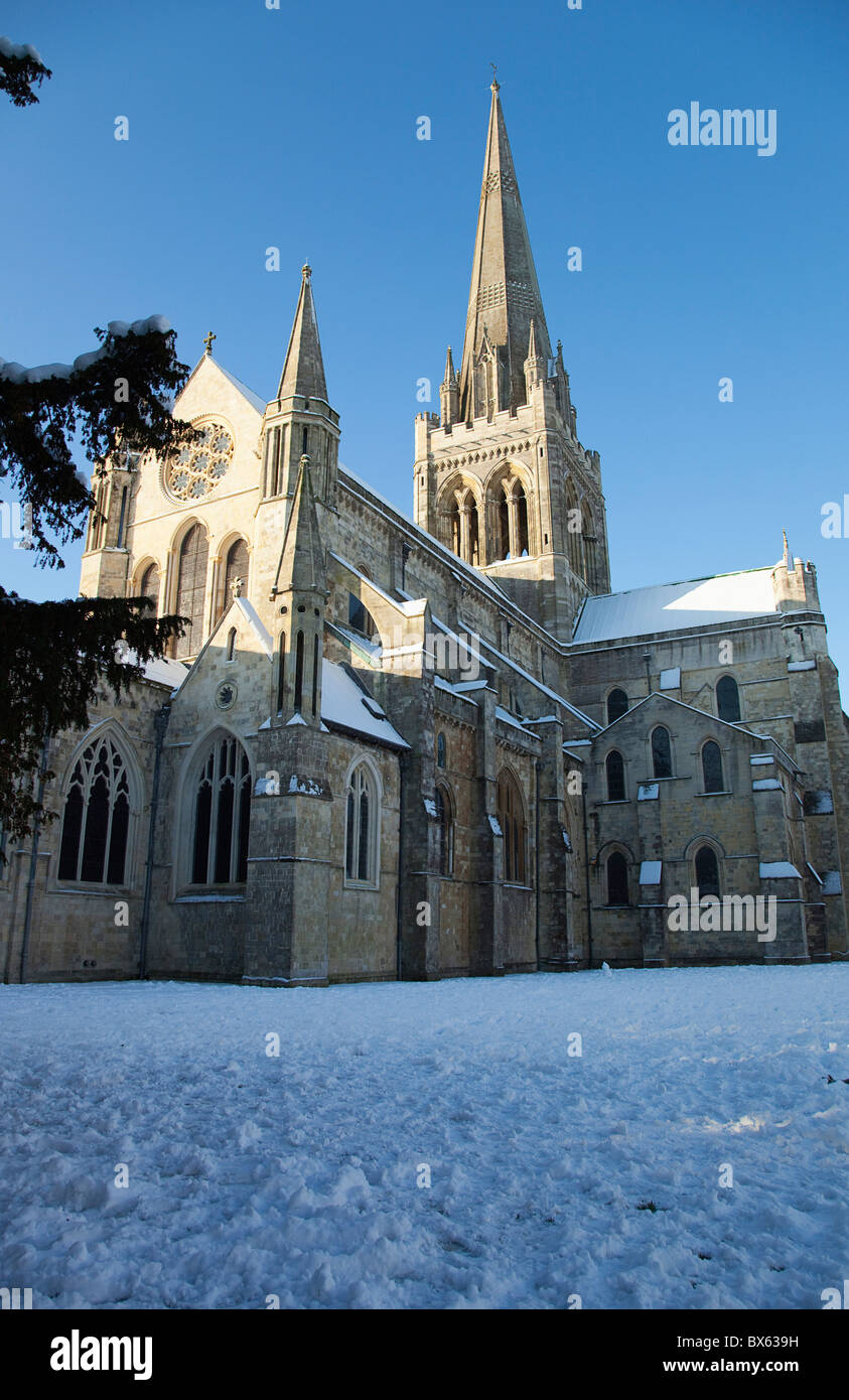 Inghilterra, West Sussex, Chichester, la Cattedrale nella neve. Foto Stock