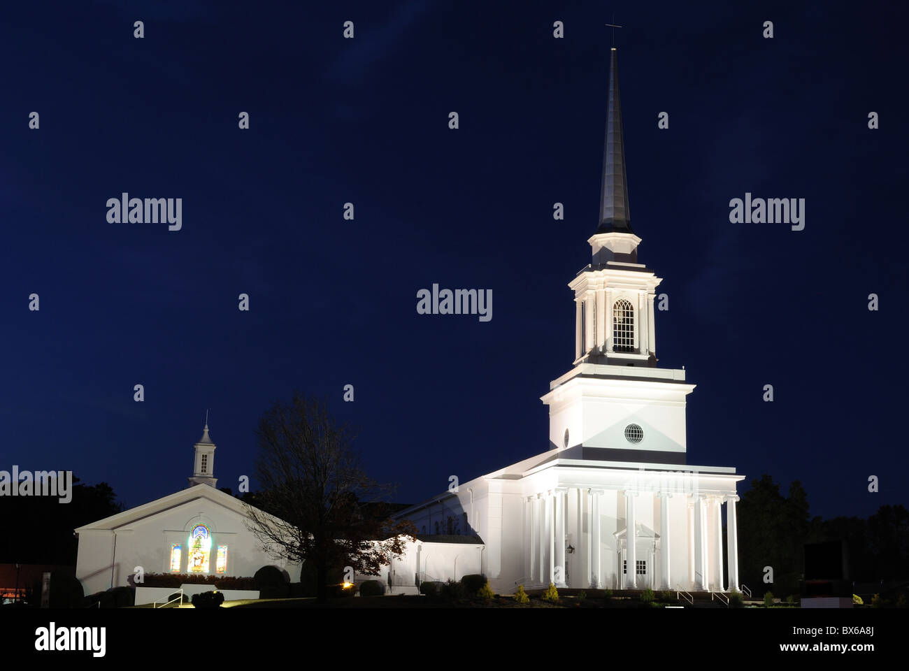 A sud della chiesa battista di Atene, GA, Stati Uniti d'America Foto Stock